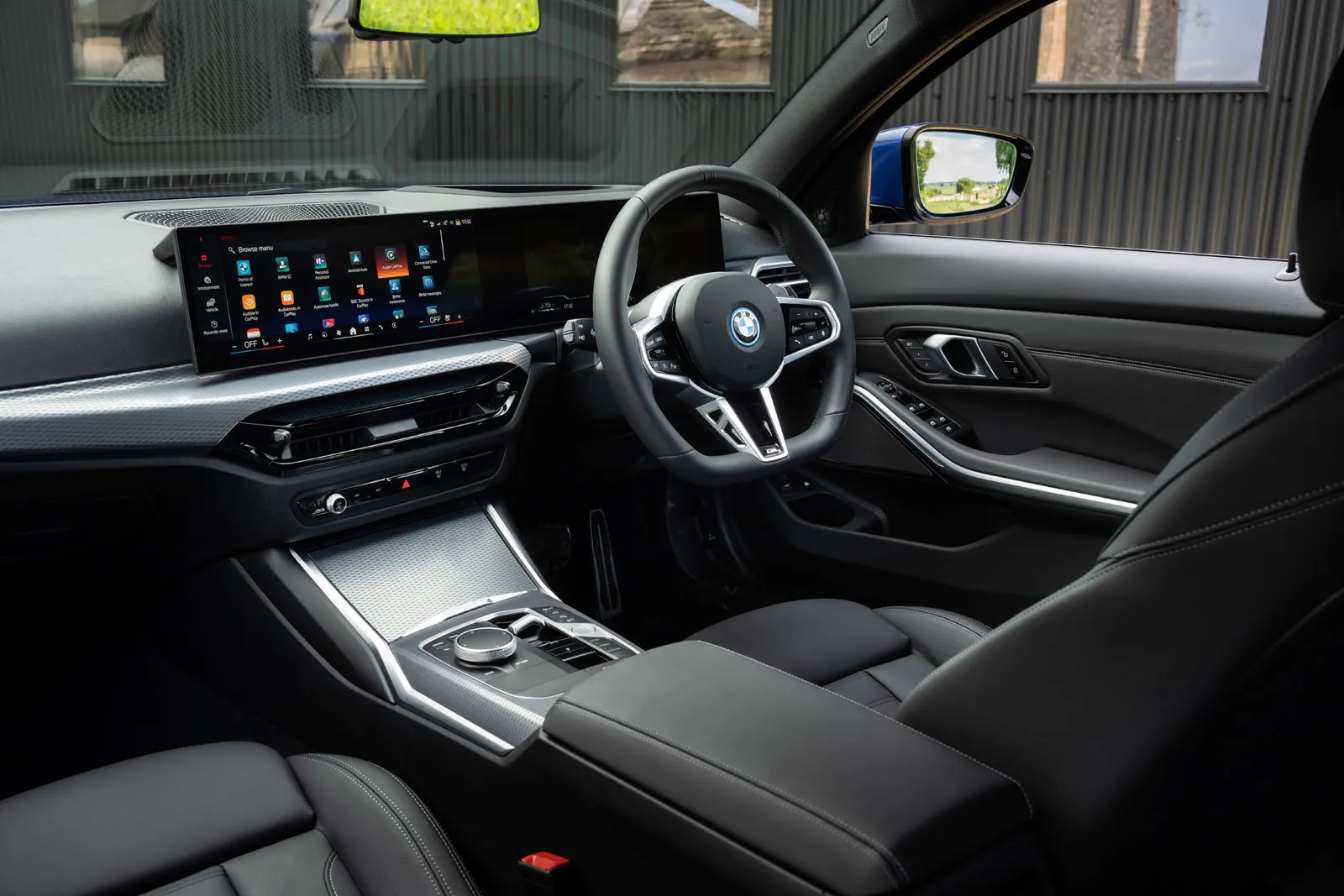 BMW 3 Series - Thumbnail 5