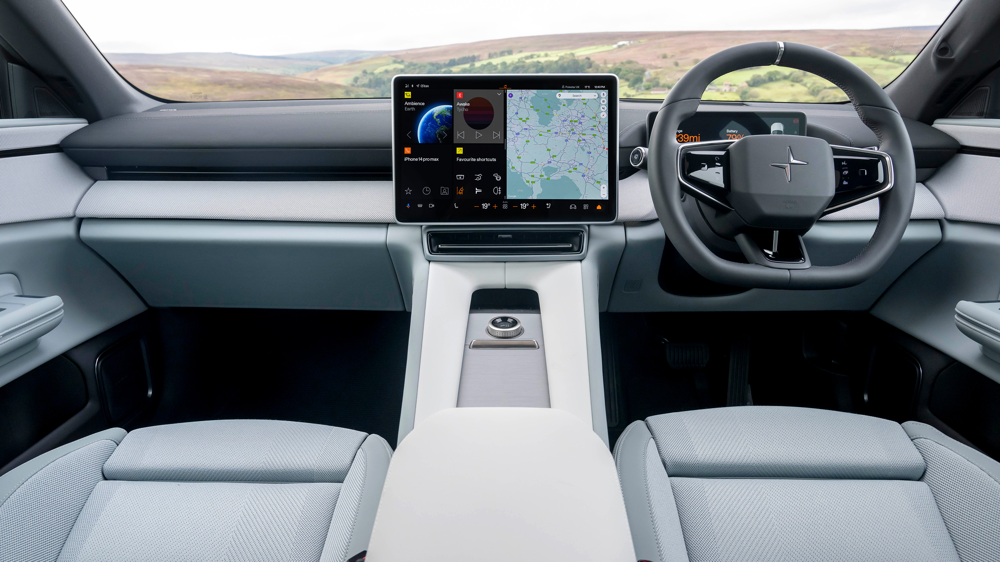 Polestar 4 - Thumbnail 6